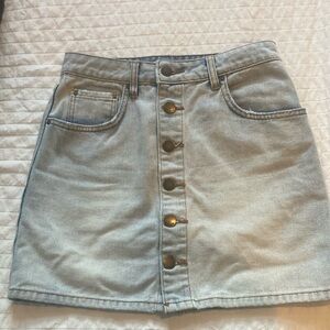 Classic billabong jean skirt size 26